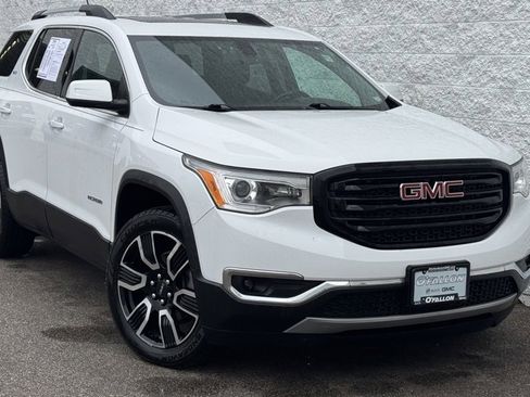 Used 2019 GMC Acadia SLT w/ LPO, Black Accent Package image 1