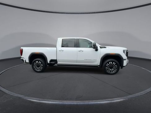 Used 2024 GMC Sierra 2500 Denali Ultimate AWD/4WD image 2