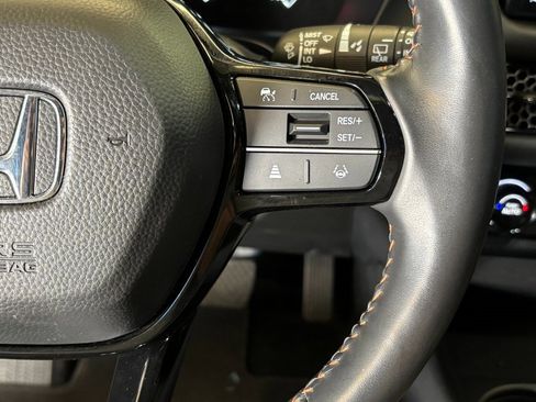 Used 2024 Honda HR-V Sport image 11