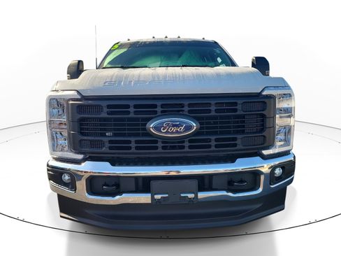Used 2025 Ford F350 XL w/ XL Chrome Package AWD/4WD image 2