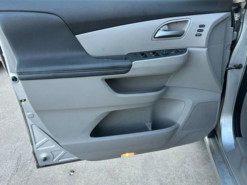 Used 2011 Honda Odyssey Touring image 30