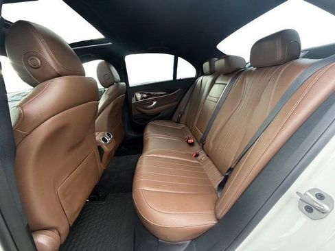 Used 2022 Mercedes-Benz E 350 4MATIC image 20