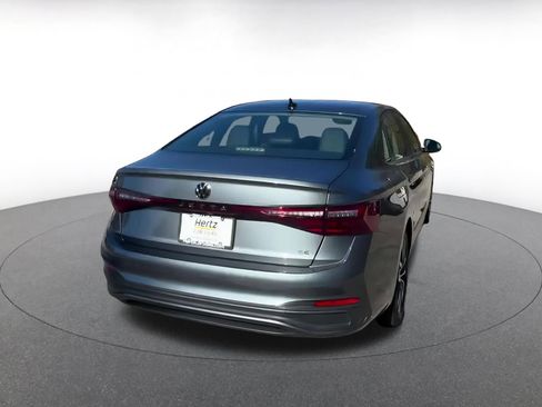 Used 2025 Volkswagen Jetta SE image 14