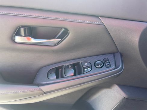Used 2021 Nissan Sentra SV FWD image 16