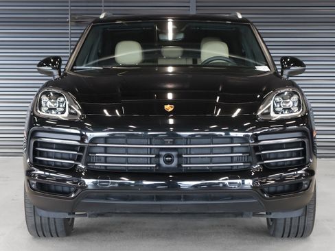 Certified 2023 Porsche Cayenne S AWD/4WD image 8