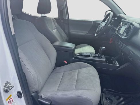 Used 2019 Toyota Tacoma SR w/ SR Convenience Package RWD image 27