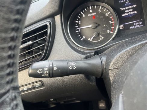 Used 2017 Nissan Rogue Sport SL w/ SL Premium Package image 24