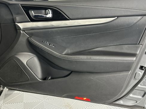 Used 2020 Nissan Maxima 3.5 SL w/ Floor Mat Group FWD image 31