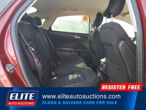 Used 2016 Ford Fusion SE image 20