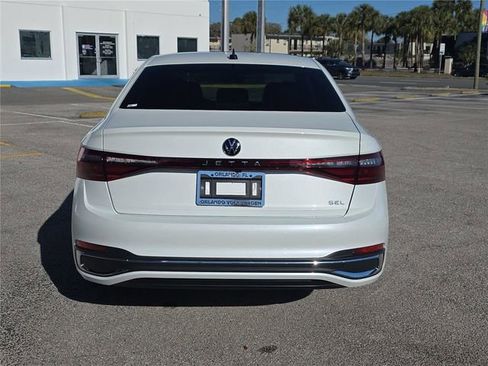 New 2026 Volkswagen Jetta SEL image 3