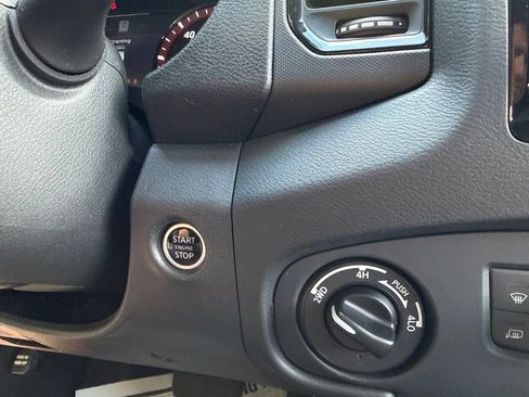 Used 2024 Nissan Frontier PRO-4X w/ Pro Premium Package AWD/4WD image 36