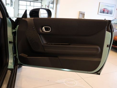 Used 2025 MINI Cooper S image 60