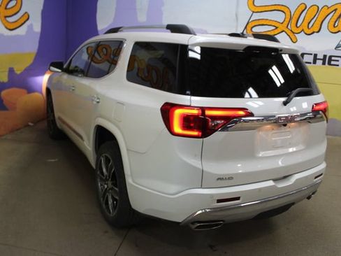 Used 2018 GMC Acadia Denali w/ Technology Package AWD/4WD image 6