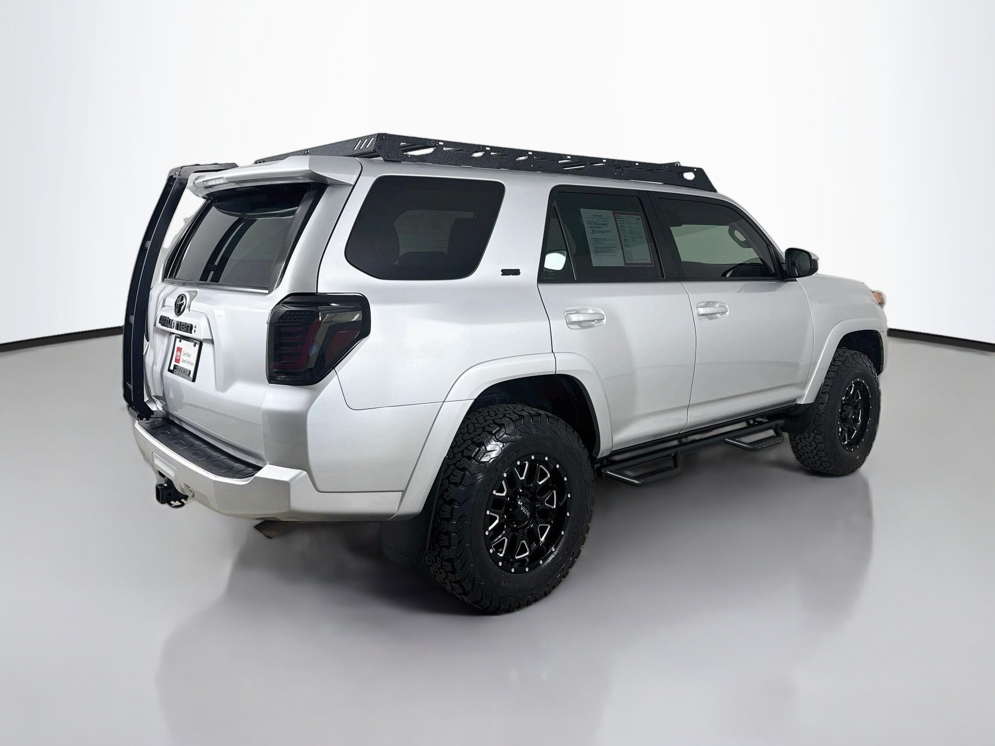 Certified 2022 Toyota 4Runner SR5 AWD/4WD image 8
