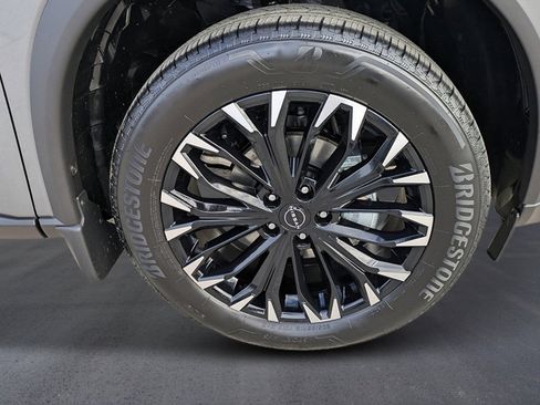 New 2026 Nissan Rogue SV image 9