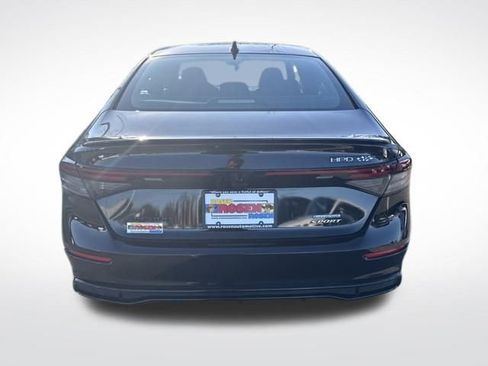 Used 2023 Honda Accord Sport image 4