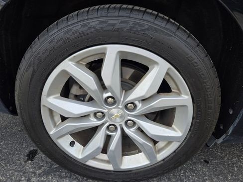 Used 2017 Chevrolet Impala LT FWD image 39