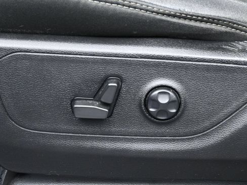 Used 2021 RAM 1500 Big Horn RWD image 13