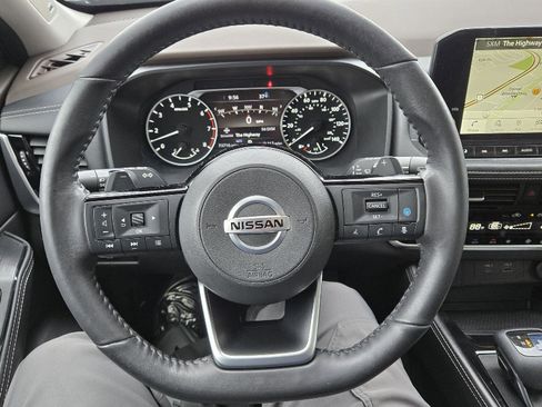 Used 2021 Nissan Rogue SL w/ Premium Package image 25