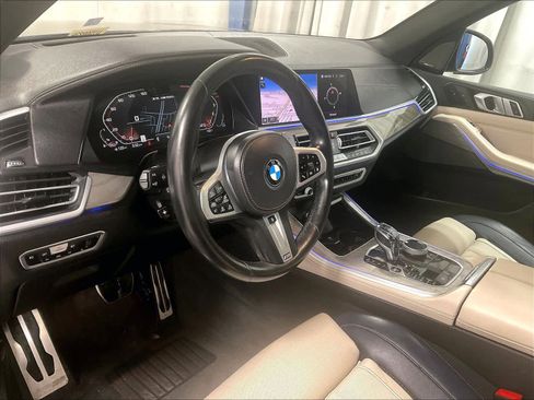 Used 2021 BMW X5 M50i w/ Executive Package image 7