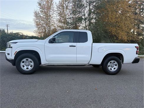 Used 2024 Nissan Frontier S w/ S Utility Package image 2