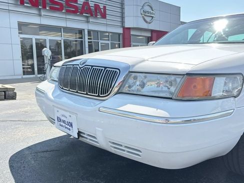 Used 2001 Mercury Grand Marquis GS RWD image 15