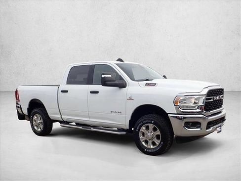 Used 2024 RAM 2500 Big Horn w/ Off Road Package AWD/4WD image 6
