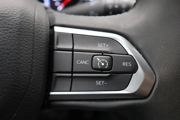 Used 2024 Jeep Compass Latitude AWD/4WD image 20