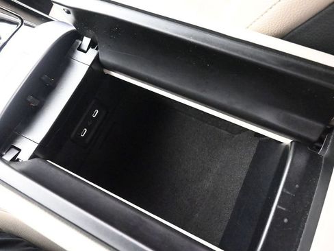 Used 2023 Mercedes-Benz C 300 4MATIC Sedan image 47