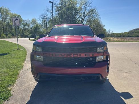 Used 2021 Chevrolet Silverado 1500 Custom AWD/4WD image 2