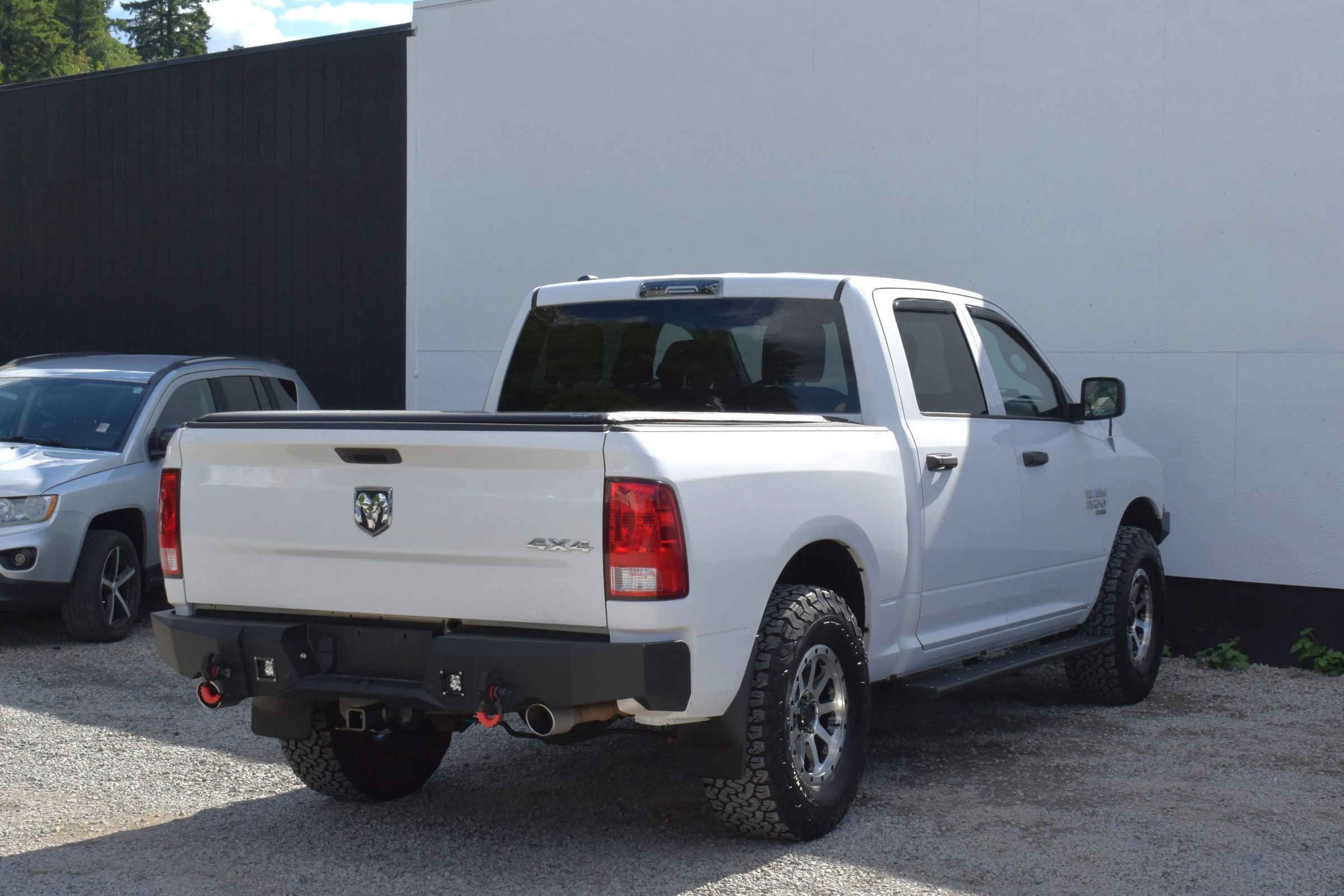 Used 2019 RAM 1500 Tradesman w/ Tradesman SXT Package AWD/4WD image 44