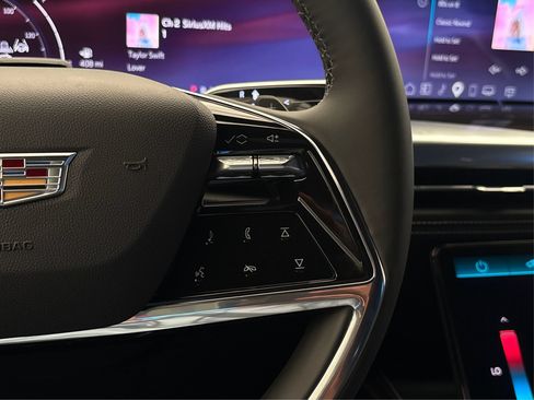 New 2026 Cadillac Escalade ESV 4WD image 28