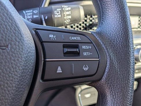 Used 2025 Honda CR-V EX image 12