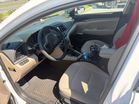 Used 2018 Hyundai Elantra SEL FWD image 9