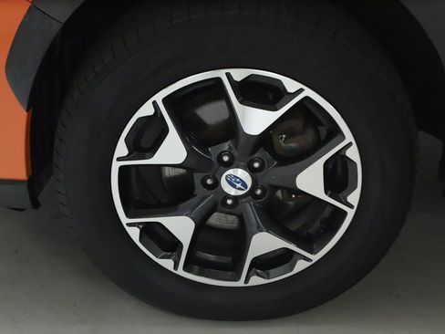 Used 2018 Subaru Crosstrek 2.0i AWD/4WD image 39