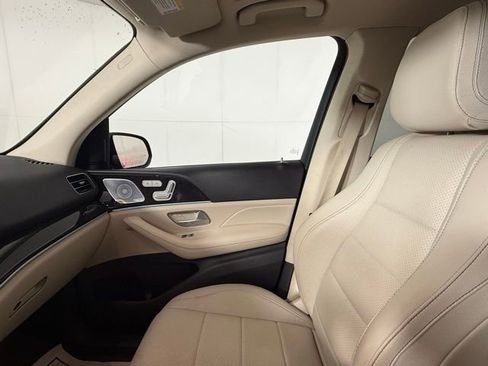 Used 2020 Mercedes-Benz GLE 350 w/ Premium Package image 23