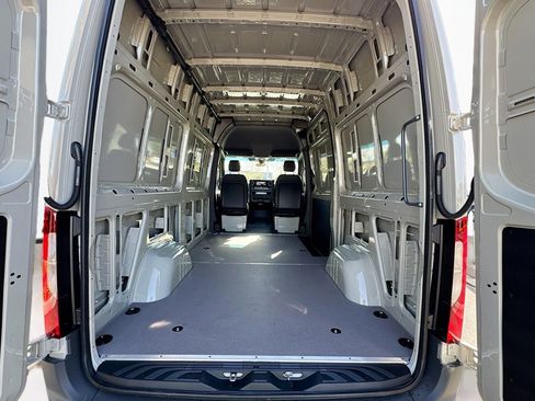 New 2026 Mercedes-Benz Sprinter 2500 image 21
