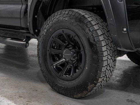 Used 2018 Toyota Tacoma SR w/ SR Convenience Package AWD/4WD image 59