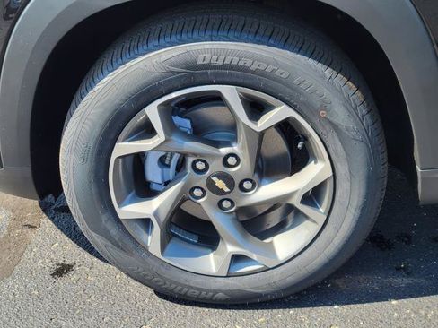 New 2026 Chevrolet Trax LT w/ Sunroof Package FWD image 6