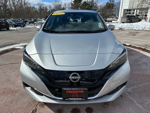Used 2025 Nissan Leaf S image 8