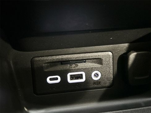 Used 2022 GMC Terrain AT4 w/ Infotainment Package II image 18