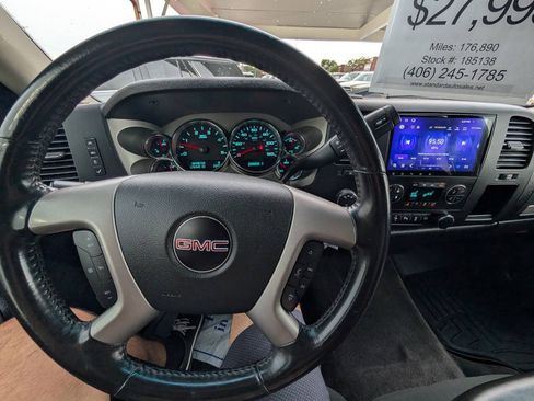 Used 2014 GMC Sierra 2500 SLE w/ SLE Preferred Package AWD/4WD image 11