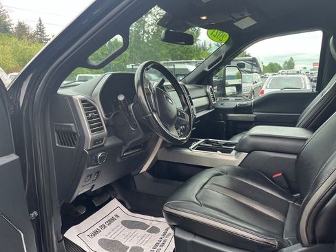 Used 2021 Ford F350 Platinum AWD/4WD image 8