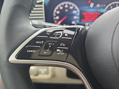 Certified 2026 Mercedes-Benz GLS 450 4MATIC image 20