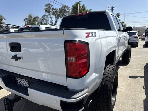 Used 2018 Chevrolet Silverado 1500 LT w/ All Star Edition AWD/4WD image 4