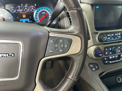 Used 2018 GMC Yukon Denali w/ Denali Ultimate Package image 16