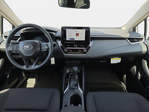 Used 2026 Toyota Corolla LE FWD image 9