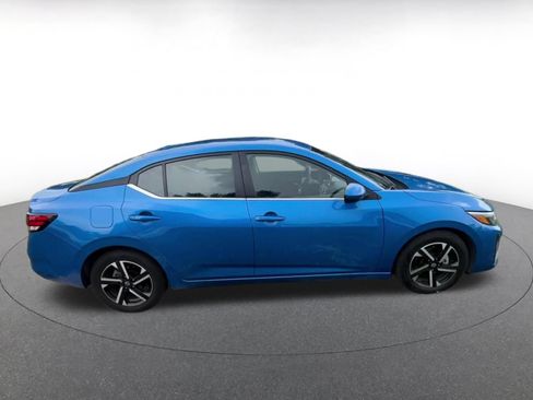 Used 2025 Nissan Sentra SV FWD image 16