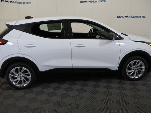 New 2027 Chevrolet Bolt LT w/ Comfort Package image 5