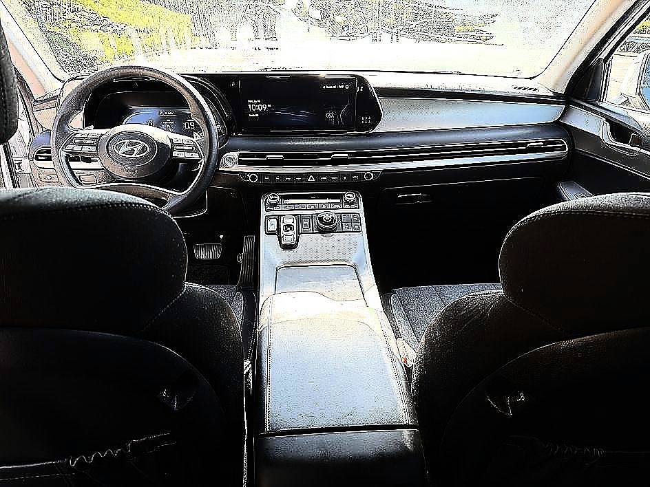 Used 2025 Hyundai Palisade SE FWD image 18
